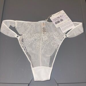 NWT La Perla Bella Brazilian Panty. Size Large. White.
